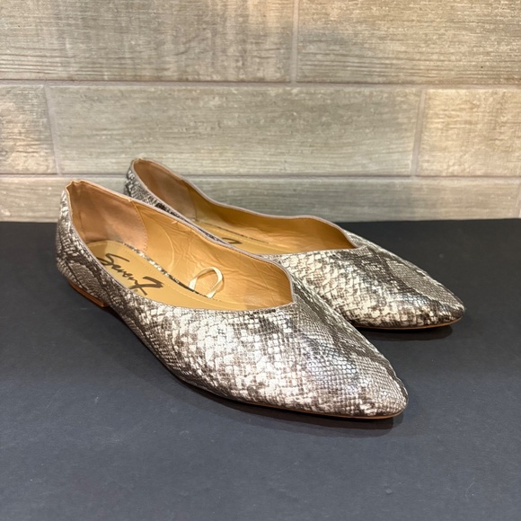 SEVEN7 Nelly Faux Snake Skin Flats Pointed Toe Size 10 - Picture 2 of 11